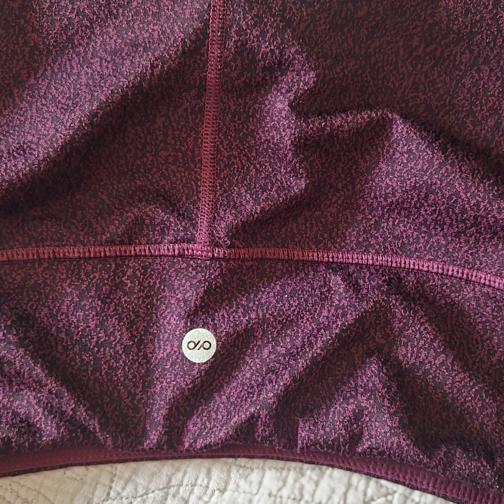 Women's Patterned Leggings, Only Used Once, Excellent Condition, Comfortable.